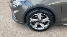Ford Focus 1.0 EcoBoost 125 Active 5dr Petrol Hatchback